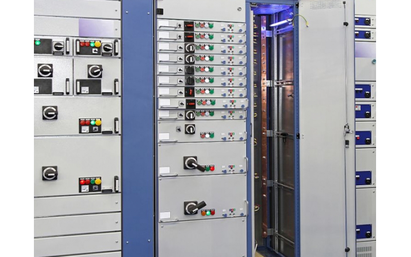 PLC控制柜如何應(yīng)用在工業(yè)生產(chǎn)中